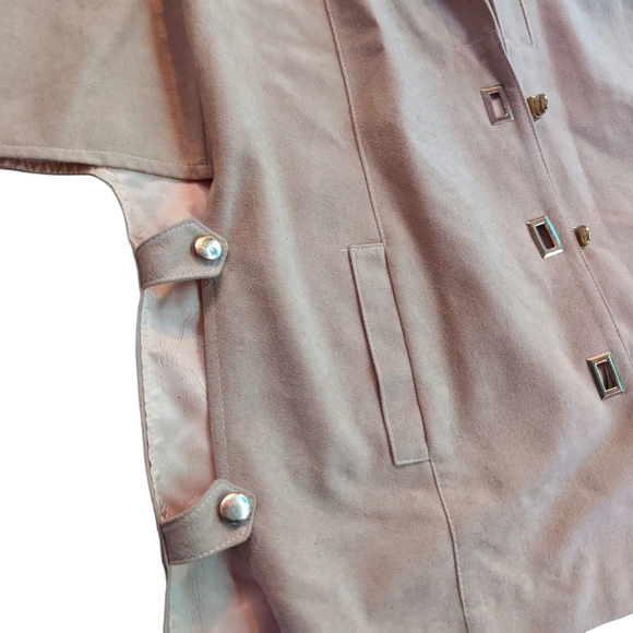 MINT Designer 60’s Marjorie Seattle Faux-Suede Camel Colored Cape Jacket Beige - Picture 5 of 10